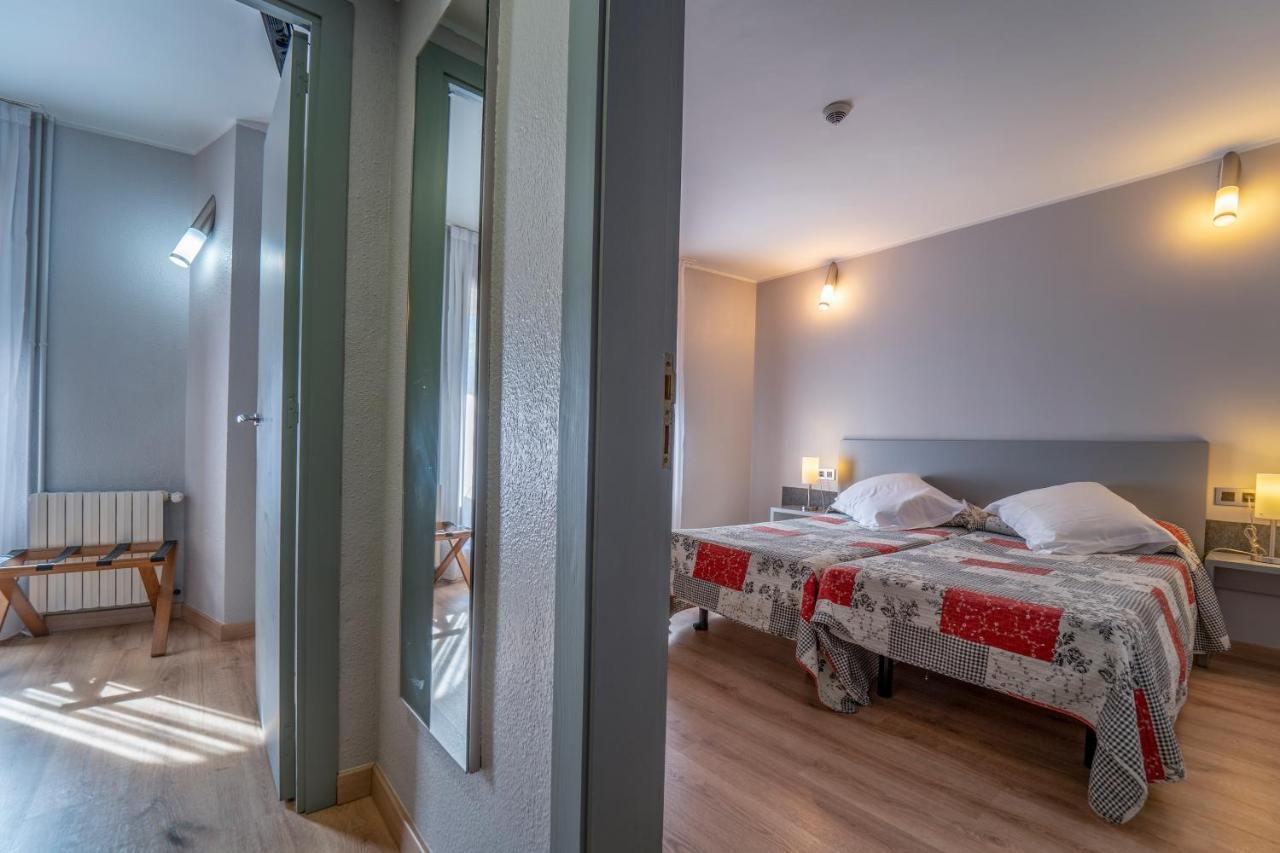 Hotel Ordino Exteriör bild